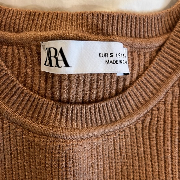 Zara puff sleeve sweater - Picture 2 of 4